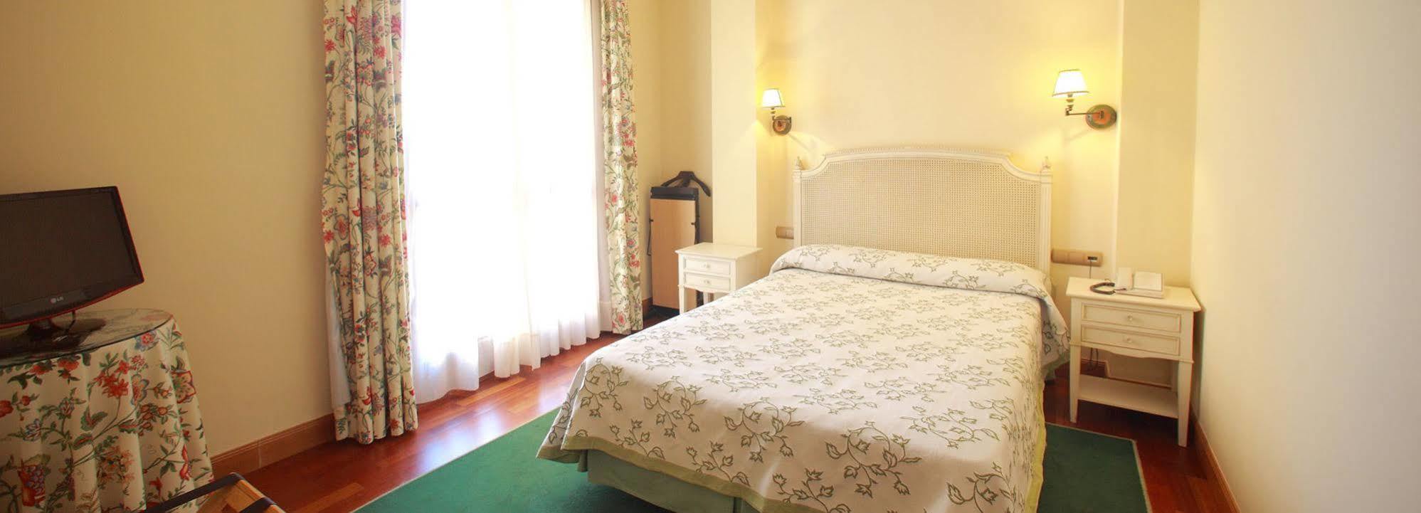 Hotel Modus Vivendi Sopelana Exteriör bild